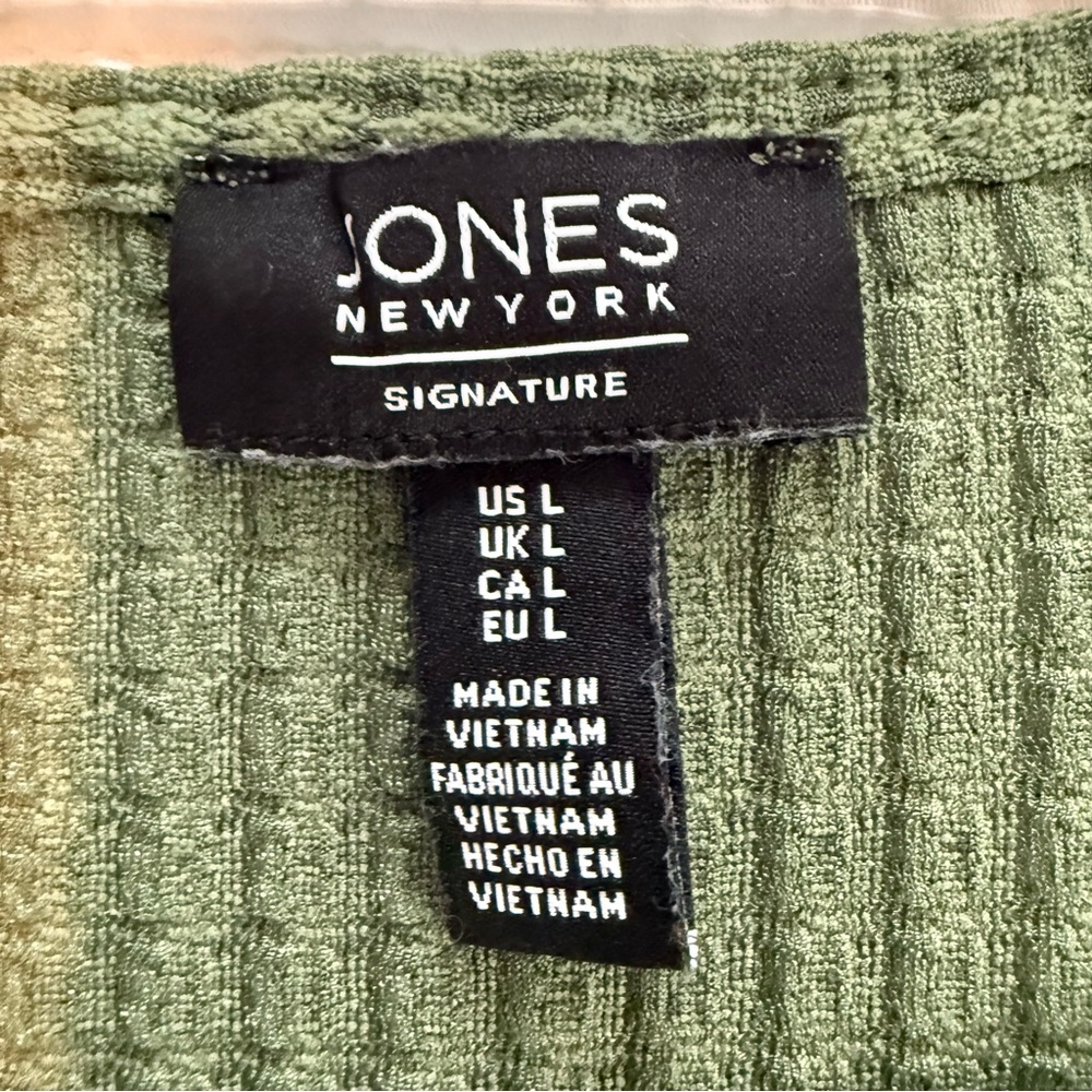 Jones New York Olive Textured Sleeveless Top with Shoulder Buttons, Size L - Picture 6 of 8